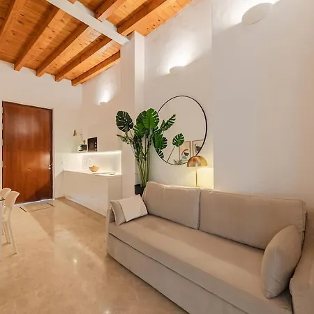 Isg Puerta Jerez 01 إشبيلية